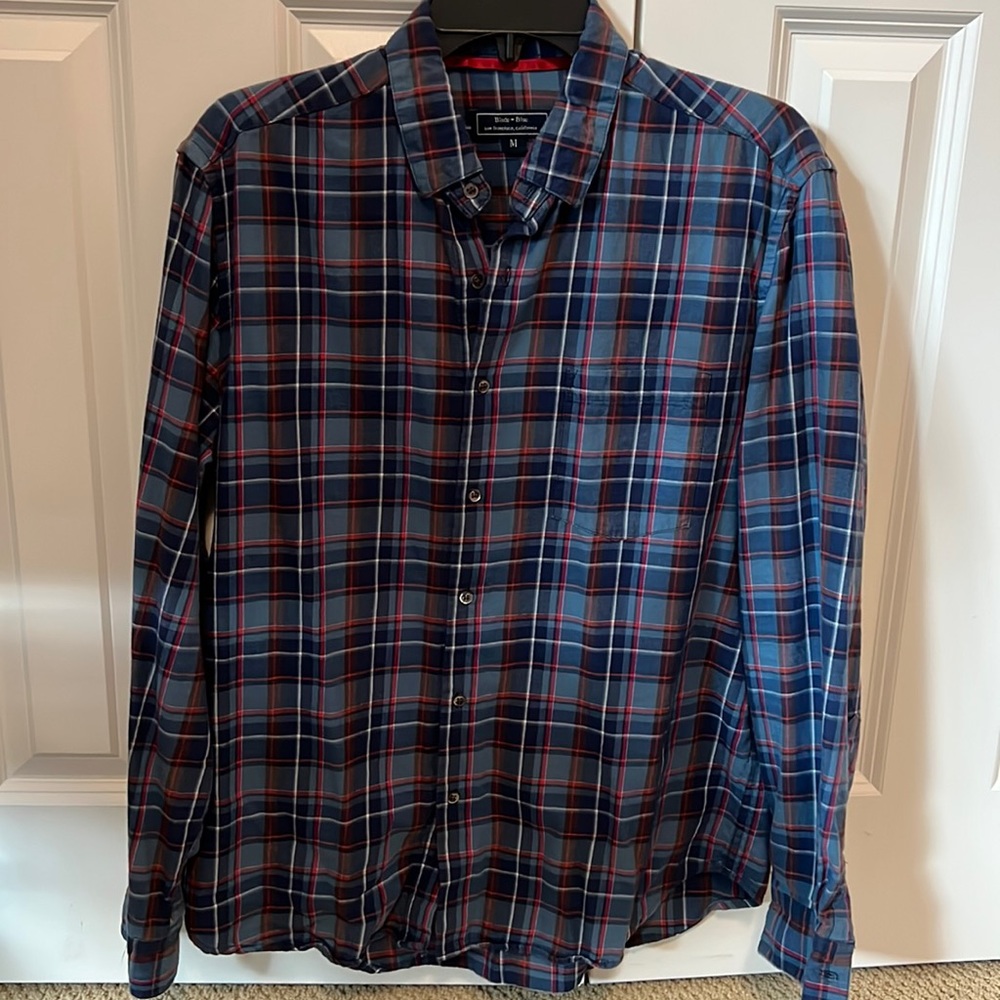 Men’s size M Blade + Blue casual button down